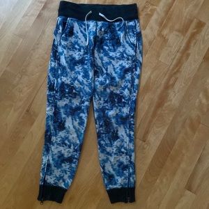 Lululemon joggers